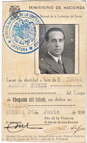  EN RECUERDO Y HOMENAJE A LOS QUE YA NO ESTÁN. 

Si pones en  GOOGLE    PASAPORTES EN LA MEMORIA   da 90