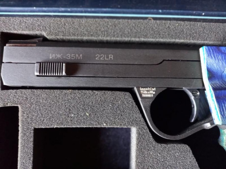 Vendo esta pistola Baikal del calibre 22. 
Retirada de la venta
Un saludo 10