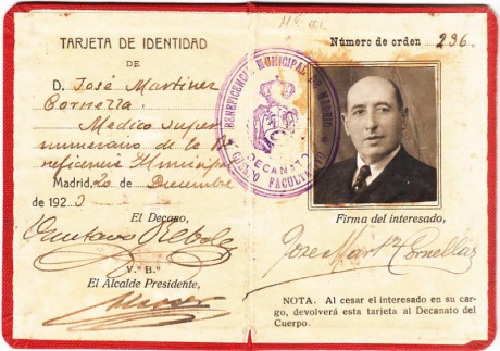  EN RECUERDO Y HOMENAJE A LOS QUE YA NO ESTÁN. 

Si pones en  GOOGLE   PASAPORTES EN LA MEMORIA  da igual 101