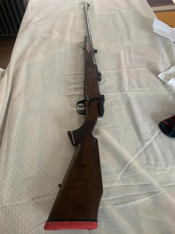 Buenas a todos. Vendo rifle Mauser 3000L para ZURDOS en calibre 8x68S. Madera grado 3 y  está completamente 02