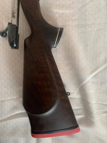 Buenas a todos. Vendo rifle Mauser 3000L para ZURDOS en calibre 8x68S. Madera grado 3 y  está completamente 00