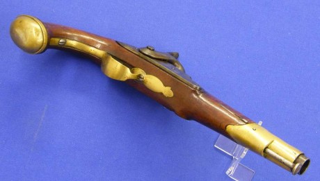 Voy a colocar unas fotos de un arma larga alemana de llave de mecha del siglo XVI. 90