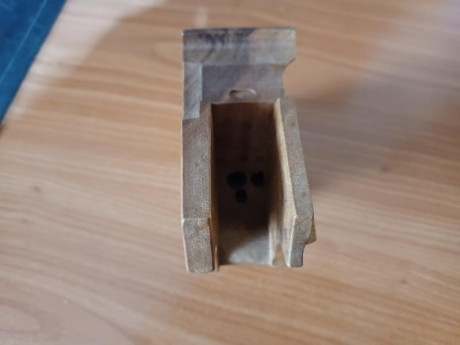 Vendo cacha para pardini talla S, no está retocada, me vino con un lote que compre. Pido 100 Euros, el 11