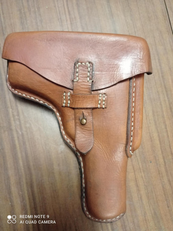 Se pone a la venta replica en cuero marron para tintar o envejecer a gusto, de la mitica funda de la Star 00
