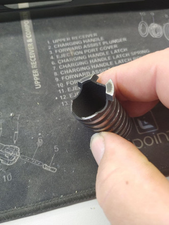 Hola.
Acabo de romper 2 tetones del piston de mi repetidora beretta al391 urika.
Las fotos de los recambios 01