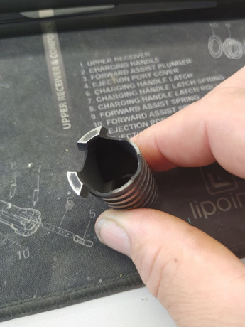 Hola.
Acabo de romper 2 tetones del piston de mi repetidora beretta al391 urika.
Las fotos de los recambios 00