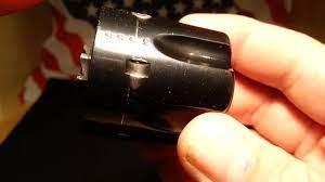 Hola que tal, tengo un Uberti Outlaw negro, que sin haber disparado solo de manipularlo en casa para familiarizarme, 32