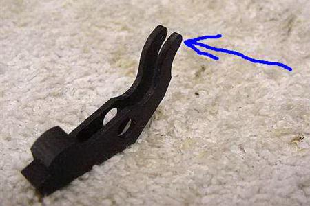 Hola que tal, tengo un Uberti Outlaw negro, que sin haber disparado solo de manipularlo en casa para familiarizarme, 31