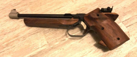 Se ofrece una Hammerli 150 cal 22Lr estado impecable, cacha original  al aceite, muy bien conservada pocos 02