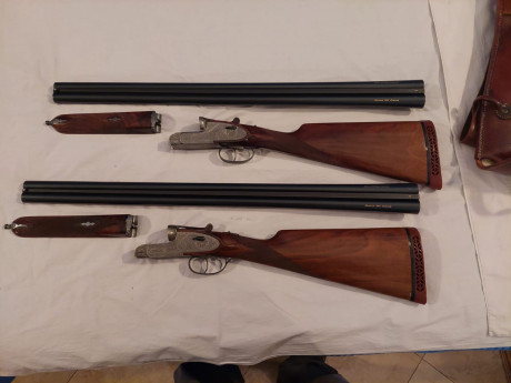 Vendo pareja de escopetas paralelas marca "IRU" de Antonio Madariaga, cañones de 70ctm. con 02