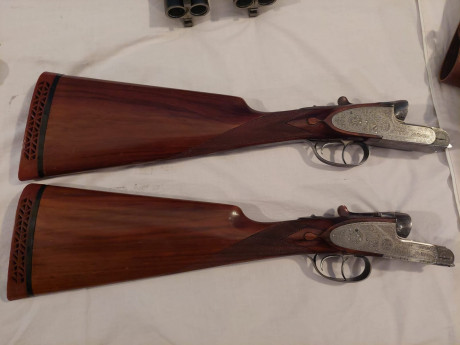 Vendo pareja de escopetas paralelas marca "IRU" de Antonio Madariaga, cañones de 70ctm. con 21