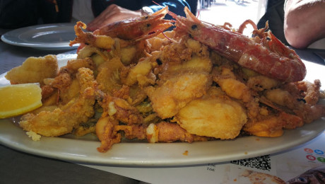 Hoy para comer acelgas hervidas y chuletón de vaca gallega vieja con seis semanas de maduración en cámara 42