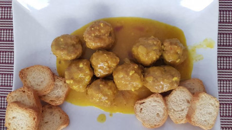 Hoy para comer acelgas hervidas y chuletón de vaca gallega vieja con seis semanas de maduración en cámara 60