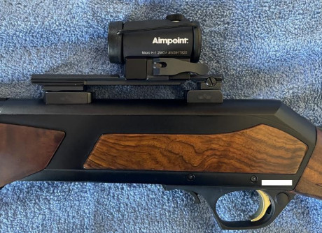 Hago una Rebaja a la venta del Rifle
El Rifle  2.000 € 
Con Aimpoint  2.500 € 
Con el visor Swarosvki 12