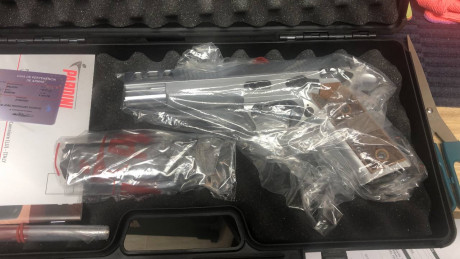 Buenas tardes compañeros,

VENDO pistola precisión PARDINI GT9 9MM INOX. cañón 8 estrias.
Me equivoque 01