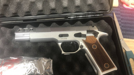 Buenas tardes compañeros,

VENDO pistola precisión PARDINI GT9 9MM INOX. cañón 8 estrias.
Me equivoque 00