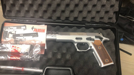 Buenas tardes compañeros,

VENDO pistola precisión PARDINI GT9 9MM INOX. cañón 8 estrias.
Me equivoque 10