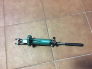 Se vende recalibradora RCBS  (9mm), puesta en destino 95 euros (península). 00