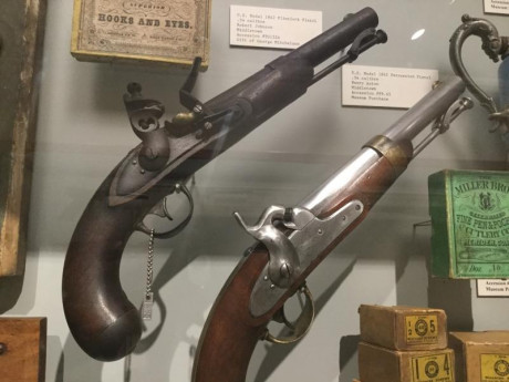 Como muestra un boton, una mas, de las muchas armas veteranas que, como coleccionista mas que tirador, 51