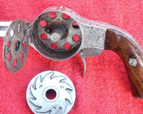He pensado en abrir este hilo, para que hagamos preguntas relativas a nuestra afición a las armas de pólvora 160