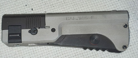 Se vende pistola pressin calibre 7,65, en estado original, inscrita en libro de coleccionista, impecable, 02