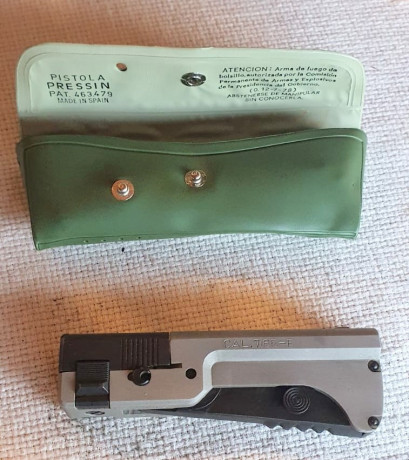 Se vende pistola pressin calibre 7,65, en estado original, inscrita en libro de coleccionista, impecable, 01