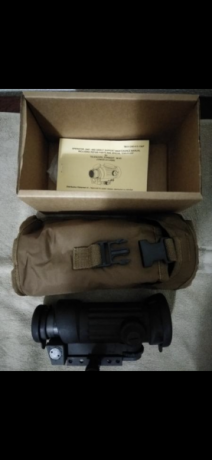 Nuevo con caja y documentación. 800€ 01