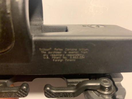 Fibra óptica y tritio. Usado , en buenas condiciones. 21