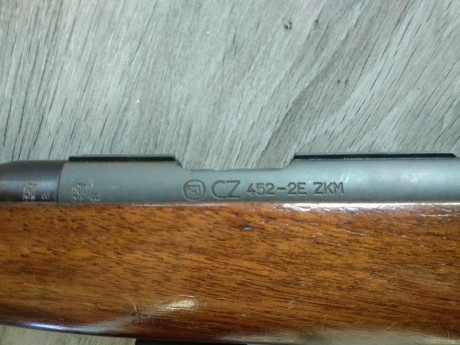 La carabina Brno está en Tarragona, se vende por 300€ , calibre 22lr, envío no incluido. 00