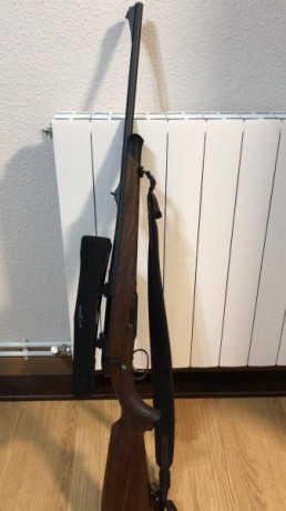 Un buen amigo me pide le ponga en venta este rifle limpio (sin visor ni correa).
El precio es de 2000€. 12