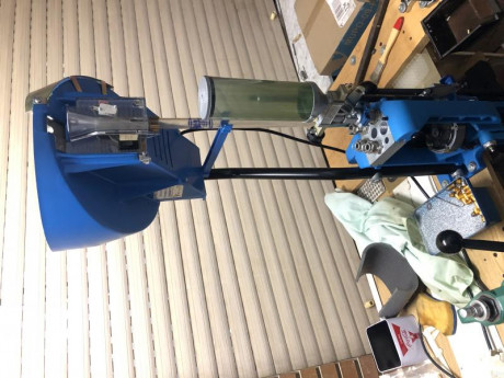 VENDIDO “Pongo a la venta, a peticion de un compañero, máquina de recarga Dilon 650 XL, con tolva y dies 00