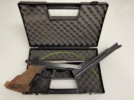 Una compañera de Club vende su Gamo Compact con la que se ha iniciado en el Tiro Olímpico. Recientemente 02