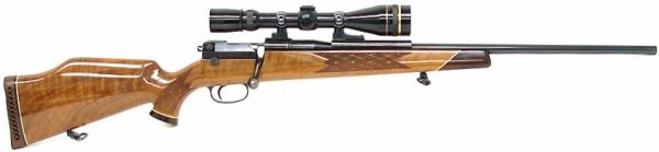 Hola quisiera que me aconsejarais sobre estos dos rifles en calibre 30-06 para los jabalises, cual seria 50