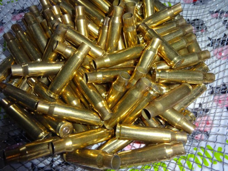 Buenos dias,

Vendidas las 105 vainas marca RWS del calibre .308W con 1 solo tiro y pulidas en Tumbler, 01