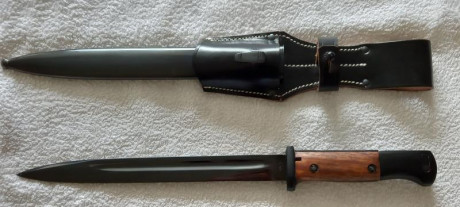 Bayoneta Mauser K98 replica fabricada actualmente de calidad en acero al carbono, lleva tahali de cuero 02