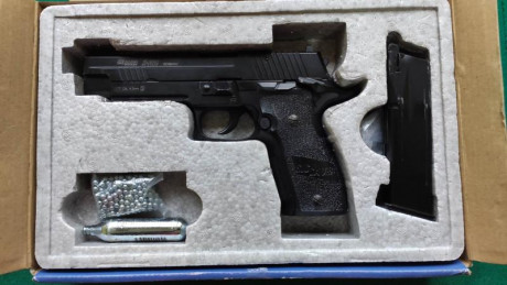 Por poco uso vendo Sig Sauer X-five P226 4,5 mm BBS C02 se encuentra en perfecto estado es muy precisa 02