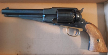 Vendo revolver Remington Armi, fabricado por Pietta, en buen estado general. El arma se encuentra en Cantabria.
Precio 02