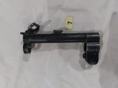 Buenas a tod@s, pues como pone el enunciado vendo mi Garand M1D(reversible) con un montón de accesorios 52