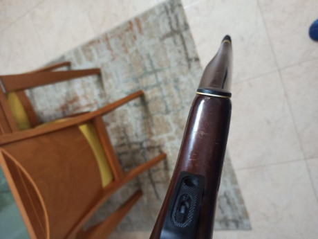 Hola, vendo gamo Magnum 2000 en calibre 4.5 , el pavonado esta perfecto, la culata tiene algunas marcas 00