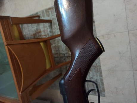 Hola, vendo gamo Magnum 2000 en calibre 4.5 , el pavonado esta perfecto, la culata tiene algunas marcas 12