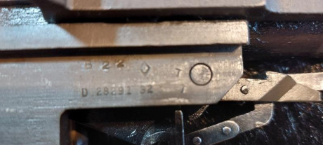 Buenas a tod@s, pues como pone el enunciado vendo mi Garand M1D(reversible) con un montón de accesorios 110