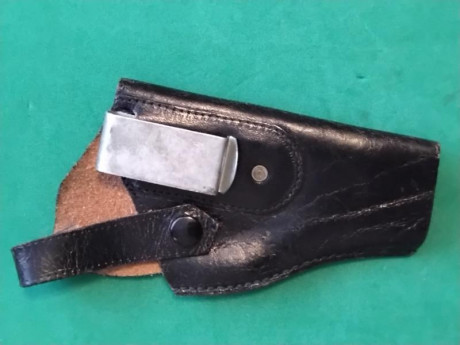 Fundas de cuero para pistola. Se encuentran en Valladolid. El precio en cada foto. 20211124_115242.jpg 02