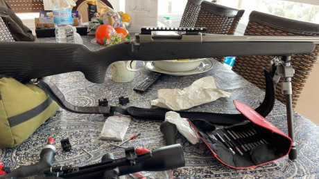 Vendo equipo completo compuesto de:

SAKO CARBONLIGHT en calibre 308 WIN, tiene 6 meses, estado IMPECABLE, 01