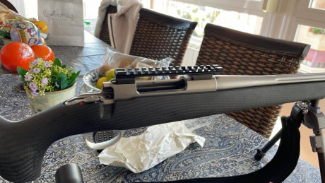 Vendo equipo completo compuesto de:

SAKO CARBONLIGHT en calibre 308 WIN, tiene 6 meses, estado IMPECABLE, 00