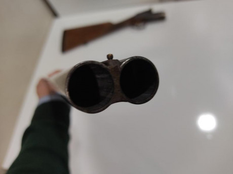 Vendo escopeta paralela marca Arrieta, calibre 12, 71 cm de cañón y cañones de 3 y 4 estrellas.
Preferible 12