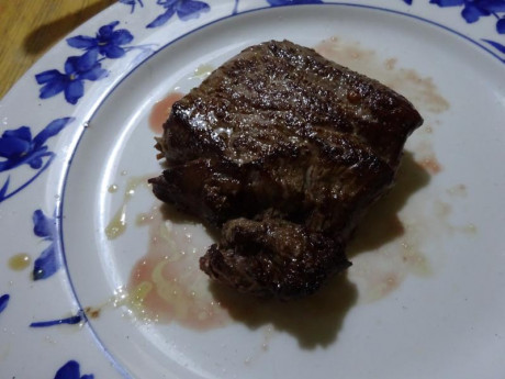 Hoy para comer acelgas hervidas y chuletón de vaca gallega vieja con seis semanas de maduración en cámara 41