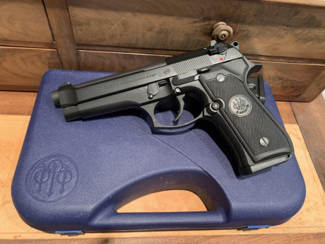 Buenas ,,,busco  Beretta 92 FS  guiada en  A o B . Que este en buenas  condiciones.

Esta es para un  11