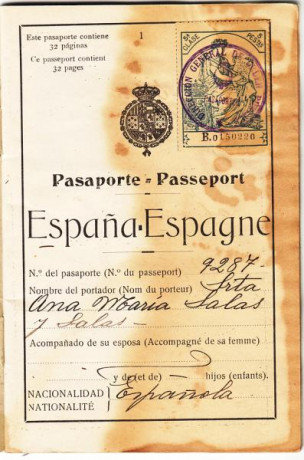  EN RECUERDO Y HOMENAJE A LOS QUE YA NO ESTÁN. 

Si pones en  GOOGLE    PASAPORTES EN LA MEMORIA   da 131