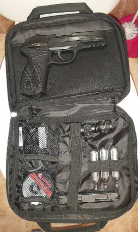  fotos pt-85.jpg  Hola ,pues eso ,vendo pistola Gamo PT-85  Co2 ,con sistema de corredera móvil Blowback,cañon 00