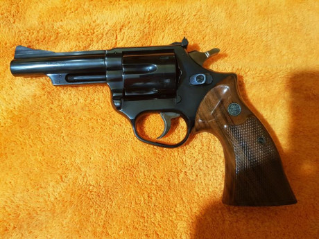Buenos días, vendo revolver Astra 960 38 spl ctg en perfecto estado, muy nuevo y poco uso, por no tener 01